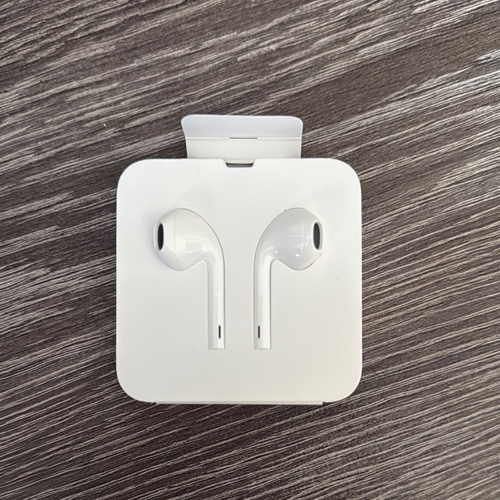 Apple  Wired Earbuds